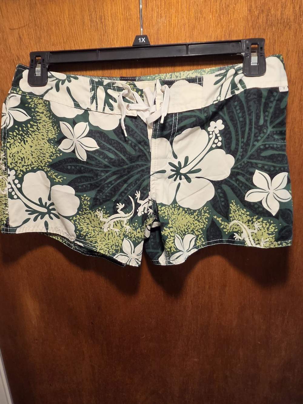 Shay Bouvier CUTE Swim/surf Hawaiian Girls Trunks Sz7